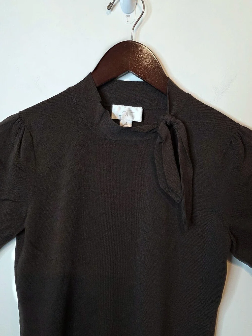 LOFT Brown Short Sleeve Mock Neck Tie Sweater Knit Top Size Small Dark Academia